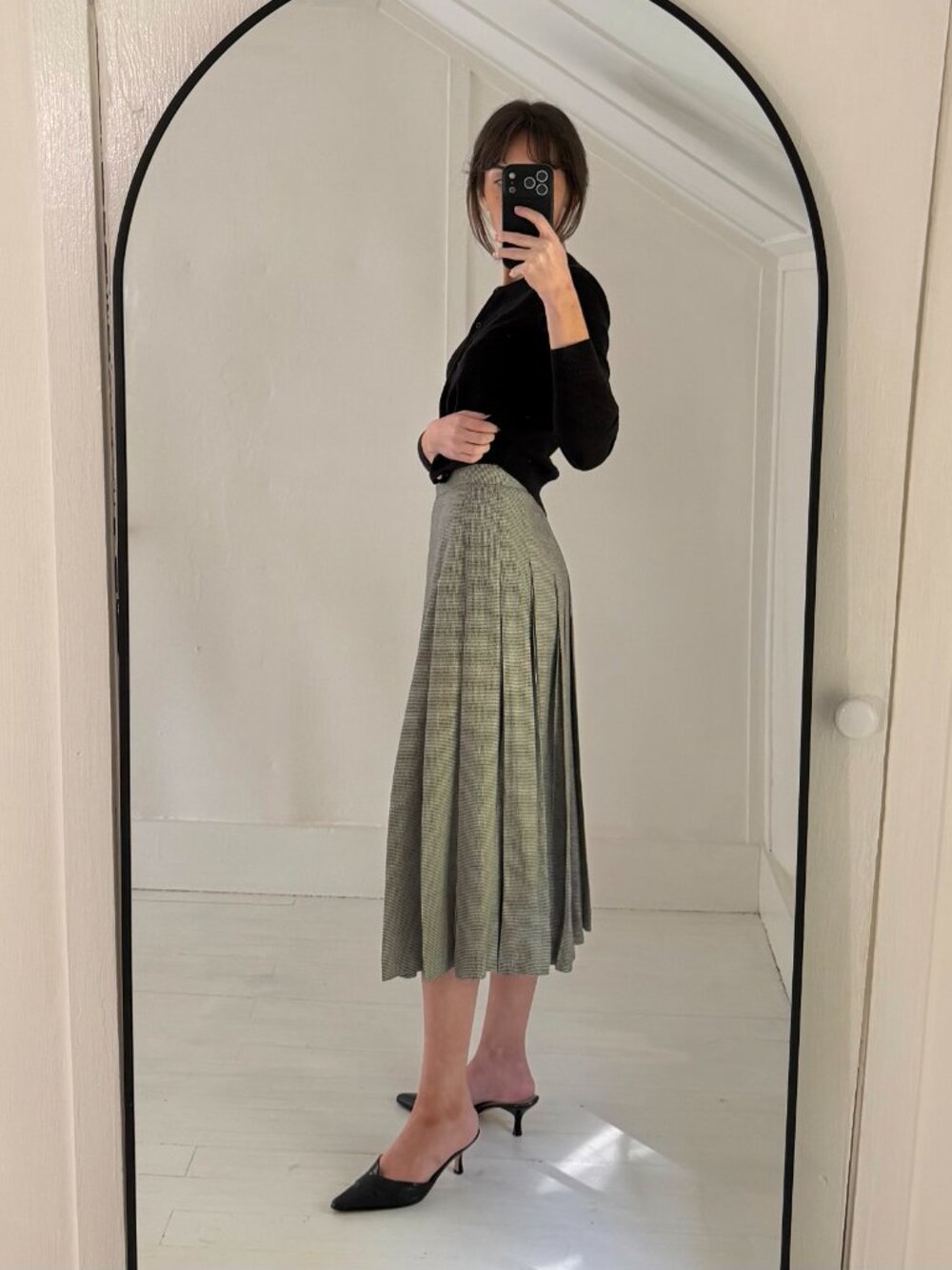 Christian Dior The Suit Vintage 80s Houndstooth Pleated Midi Skirt Size 6 - Picture 3 of 10